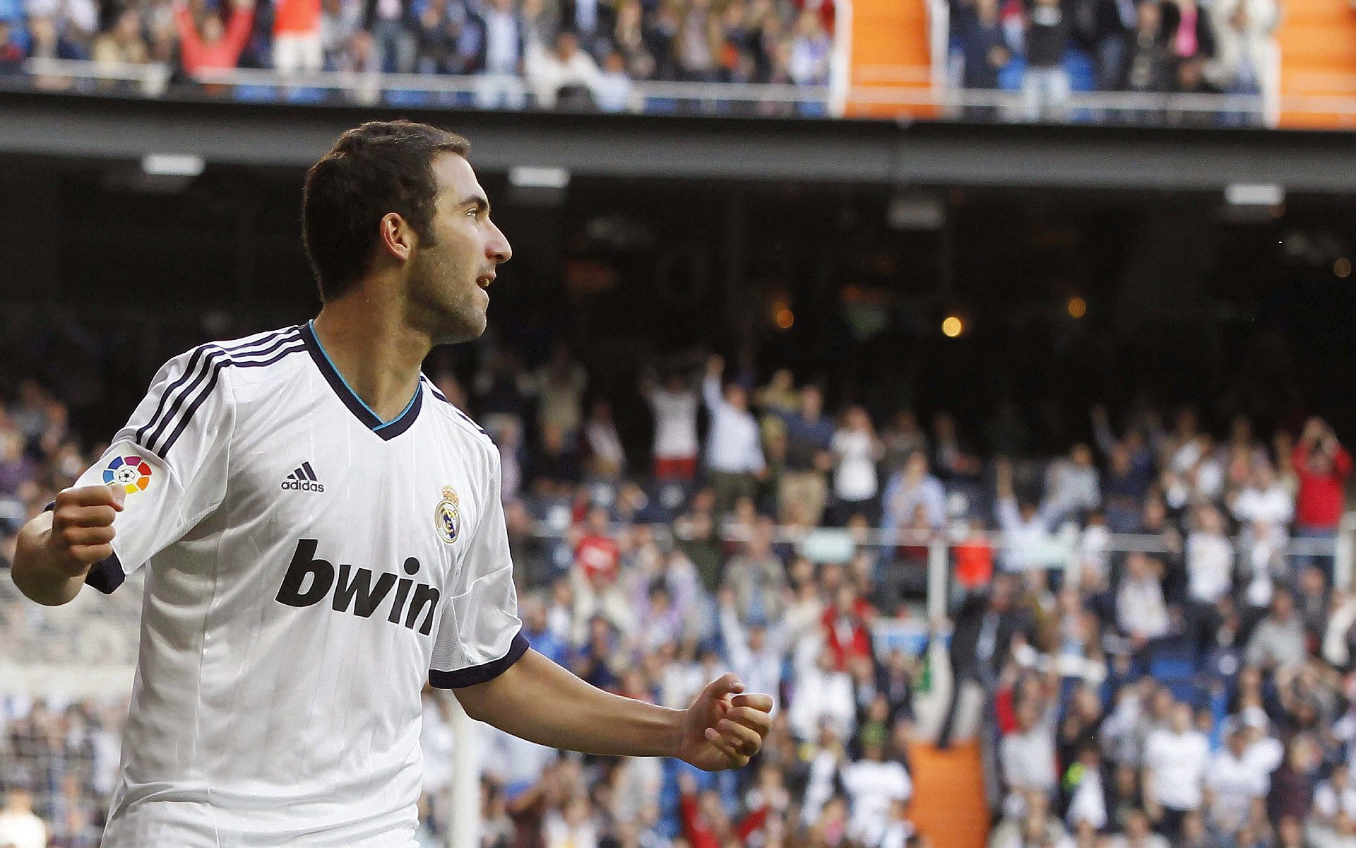 _运动员身边事：训练日常和趣味花絮_，运动员的训练生活