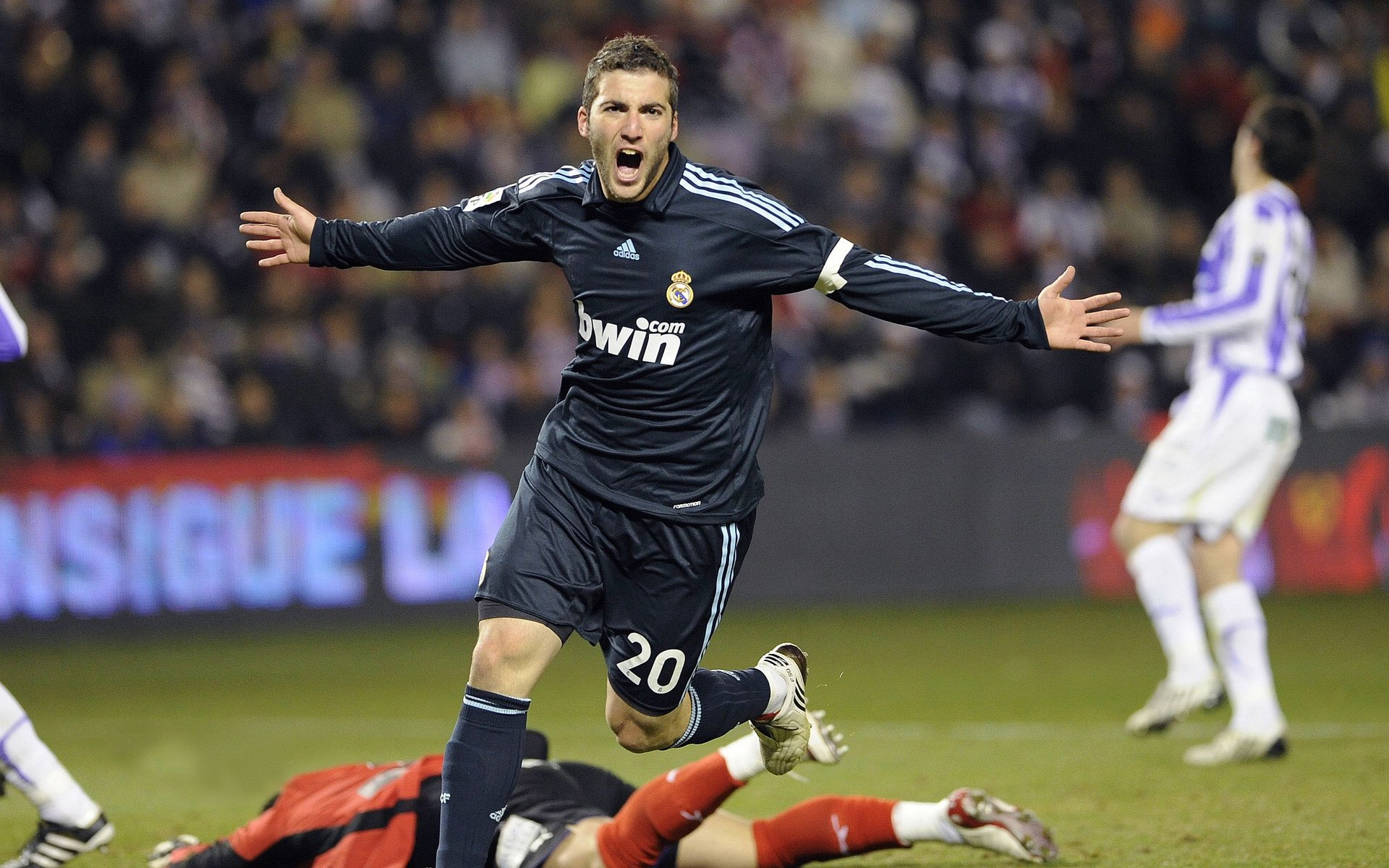 意甲球队积极推动足球公益项目，贡献社会，意甲赞助商有哪些